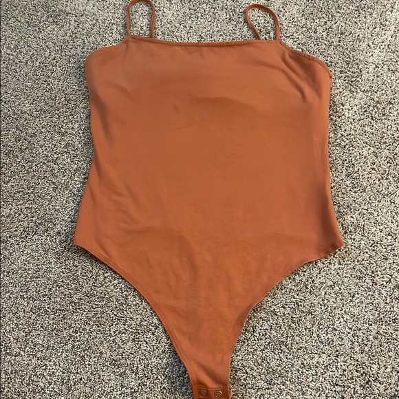 American eagle rust body suit large - Picture 1 of 3